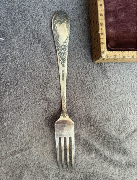 Zestaw sztućców zabytkowych