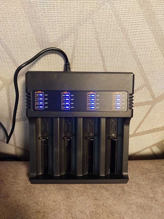 Зарядний пристрій MS-5DP4, 4 канали, 18650/26650/21700, 4.2V/4000mAh, живлення від USB
