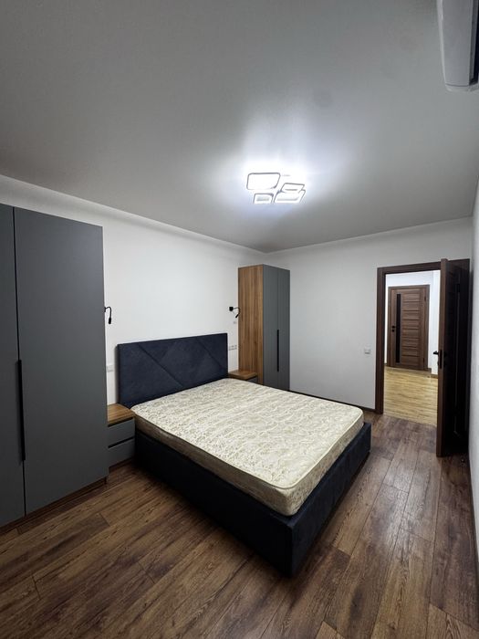 Продам квартиру Варшавський Плюс 70м 2к Виговського Змієнка Олеся