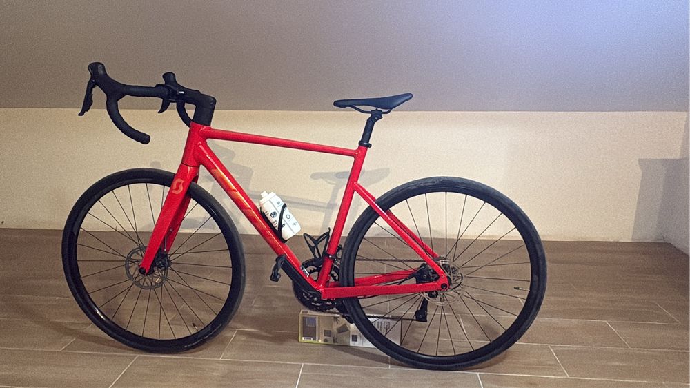 Bicicleta Estrada Scott Speedster 30 Disc (Tamanho M / 54) – Como Nova