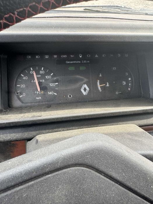 Автомобіль Renault Trafic