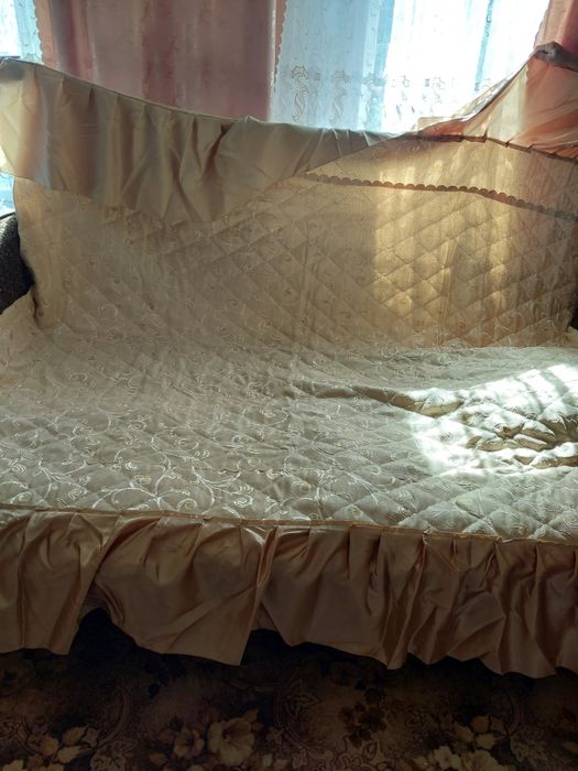 Продається покривало