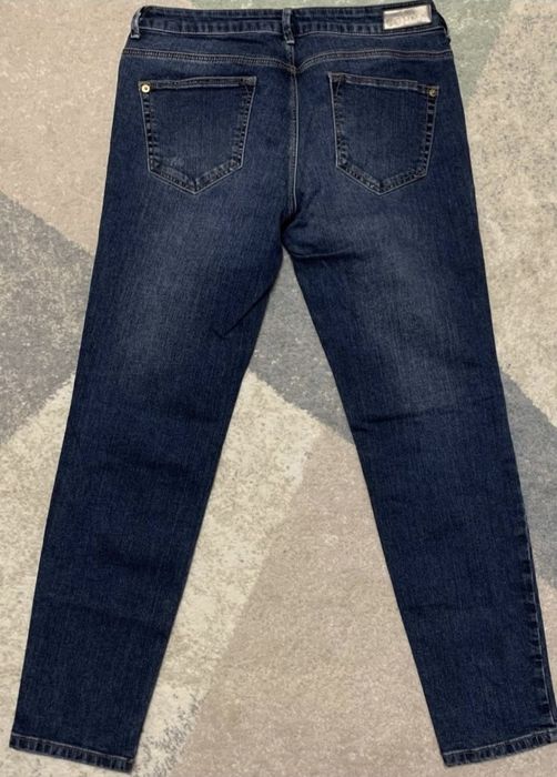 Джинсы женские Diesel, Comma, Levi's