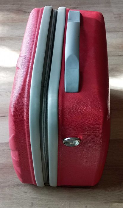 Mala de viagem Benetton - Excelente estado como novo