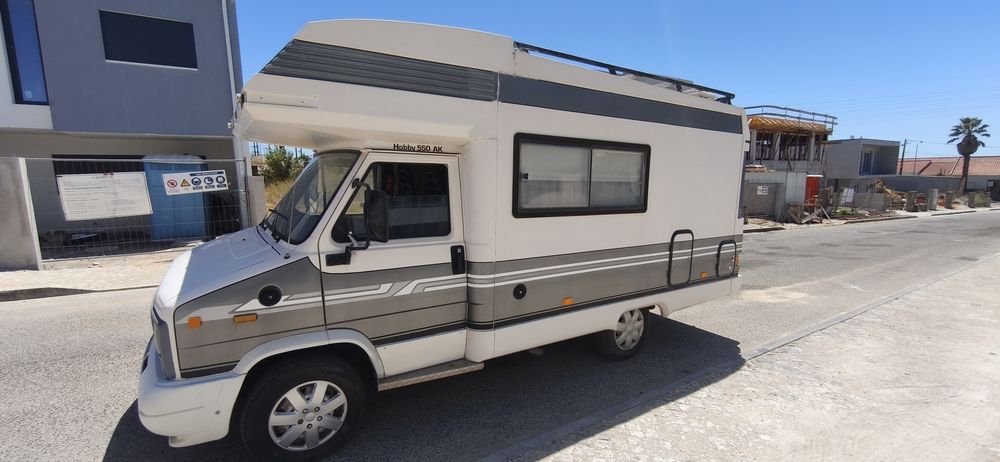 Autocaravana Peugeot 1.9 td 5 lugares de livrete
