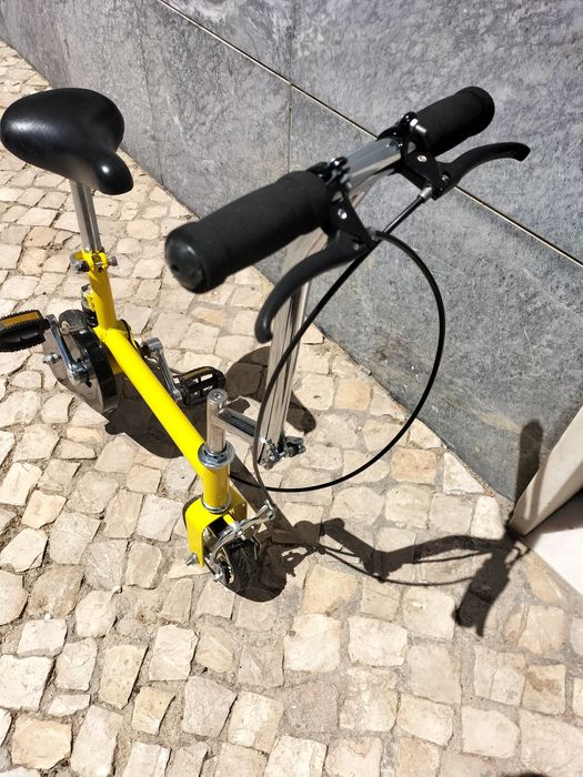 Mini bicicleta como nova