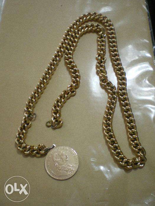 Cinto dourado comprado na Áustria