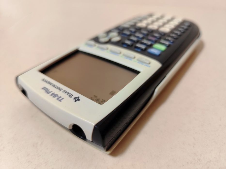 Calculadora Gráfica Texas Instruments TI 84 Plus