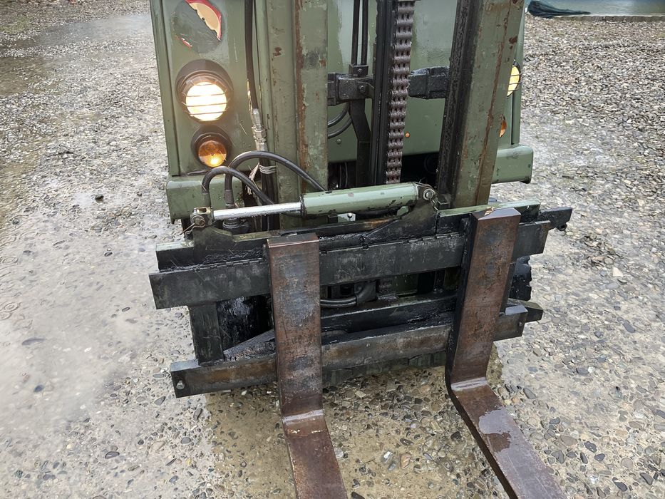 Погрузчик,Кара Still 2.5т