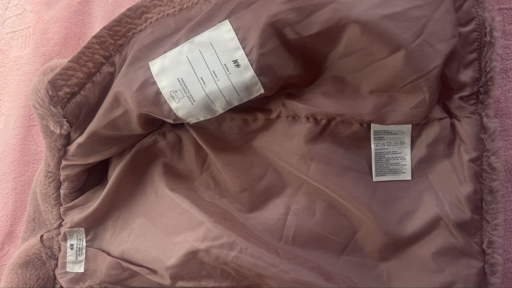Kurtka H&M z imitacji futra 110/116