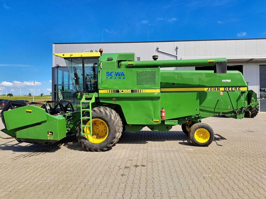 Kombajn JOHN DEERE 1055