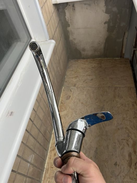 Кран для воды на кухню