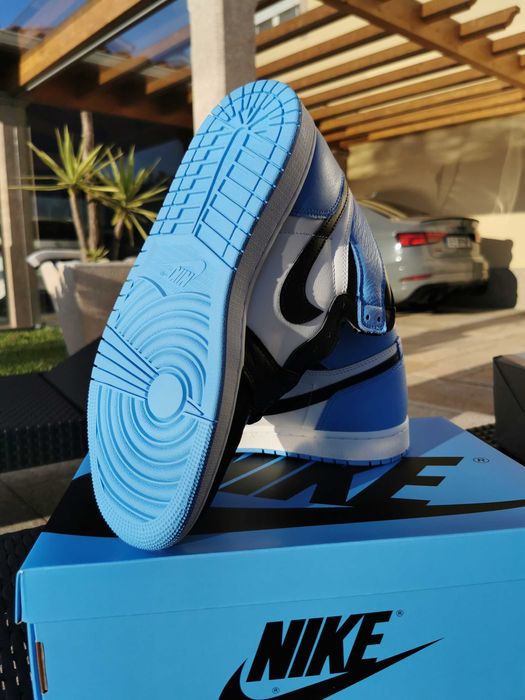 Air Jordan 1 High OG UNC Toe
