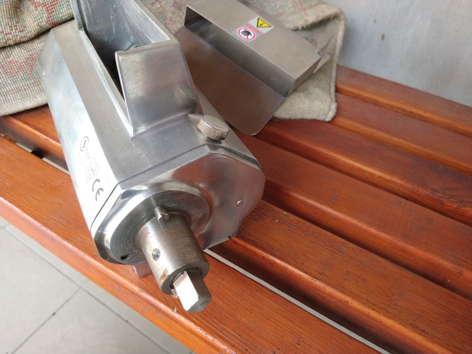 Слайсер тертка подрібнювач диски до універсального приводу