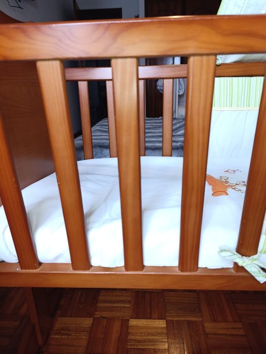 Berço de Bébé em Madeira