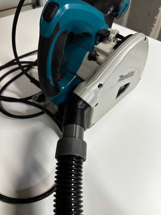 Adapter rury ssącej 32/40mm do zagłębiarki Makita SP6000J