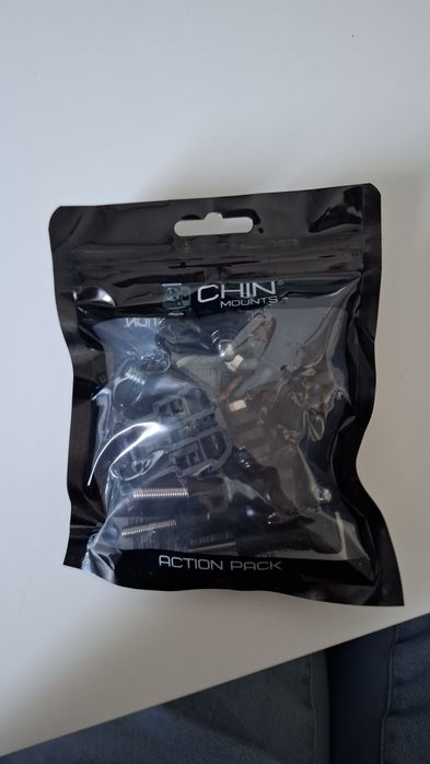 Chin mounts action pack