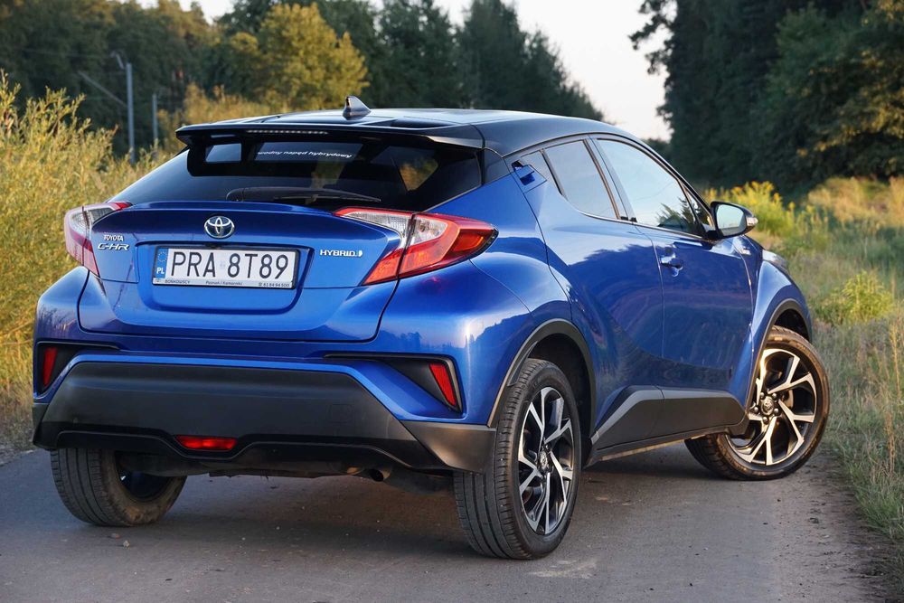Toyota  C-HR 1.8 Hybrid Dynamic 122KM 2017r