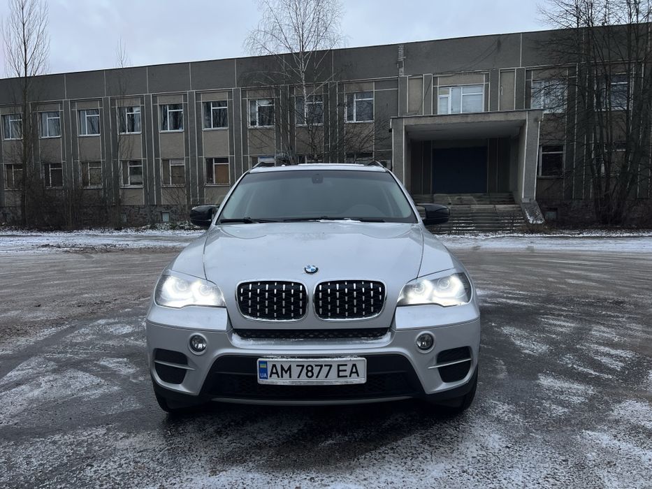 BMW X5 E70 3.0 бензин