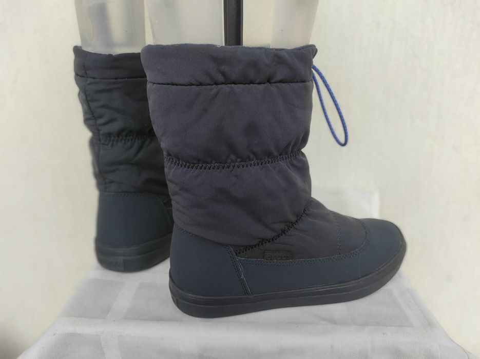 Сапожки  Crocs Women's LodgePoint Pull-on Boot р.36