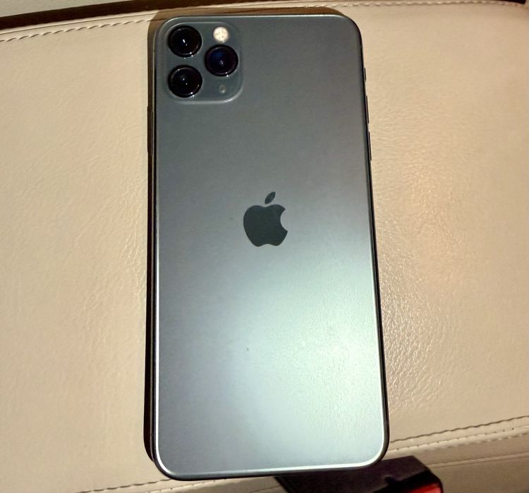 Айфон 11 Pro Max 64Гб(iдеал.стан+AirPods Pro2+чохол,коробка,зарядка)