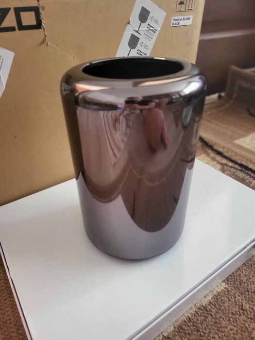Apple Mac Pro 6.1 2xAMD D700 32G/1Tb 2017b/1Tb