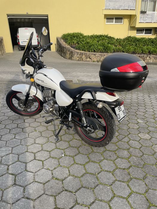 Mota 125 4T,  Zontes