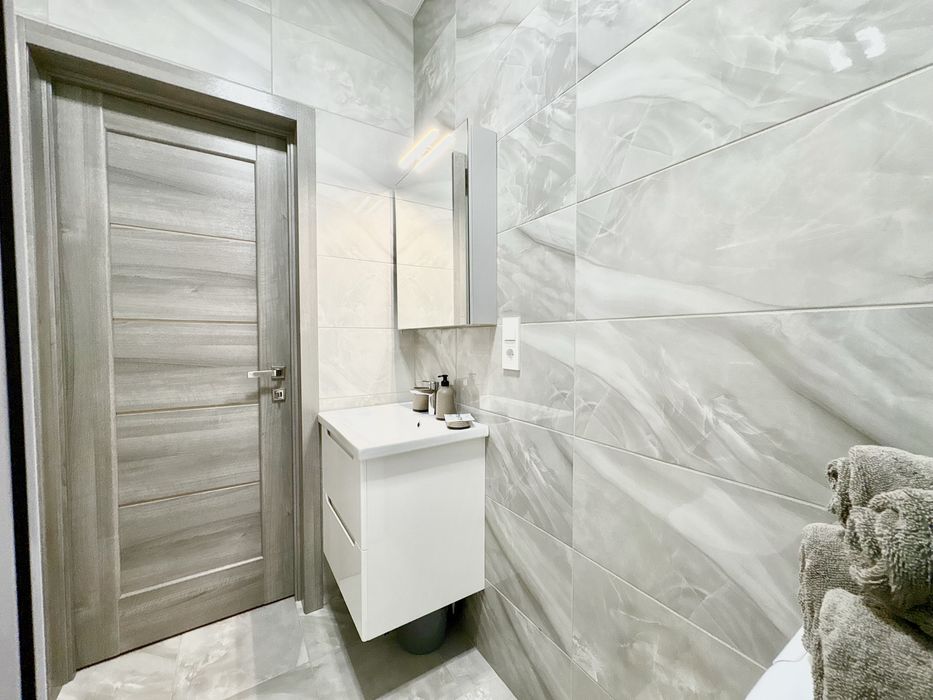 (12)Квартира Подобово метро Наукова ЖК МАГІСТР з Паркінгом  Культури 5