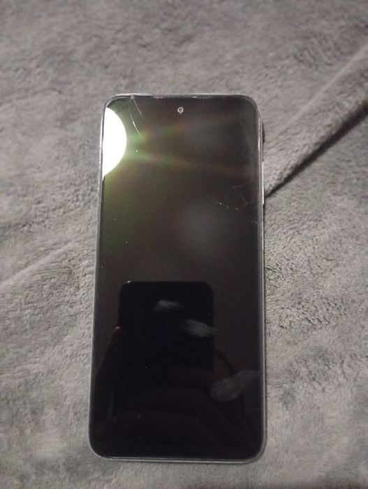 Продам Телефон редмі 10