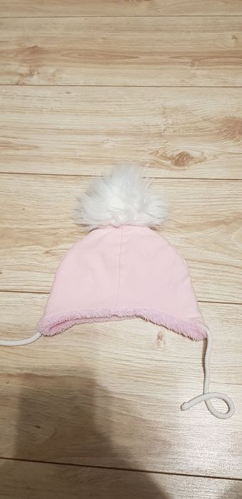 Czapka zimowa z pomponem