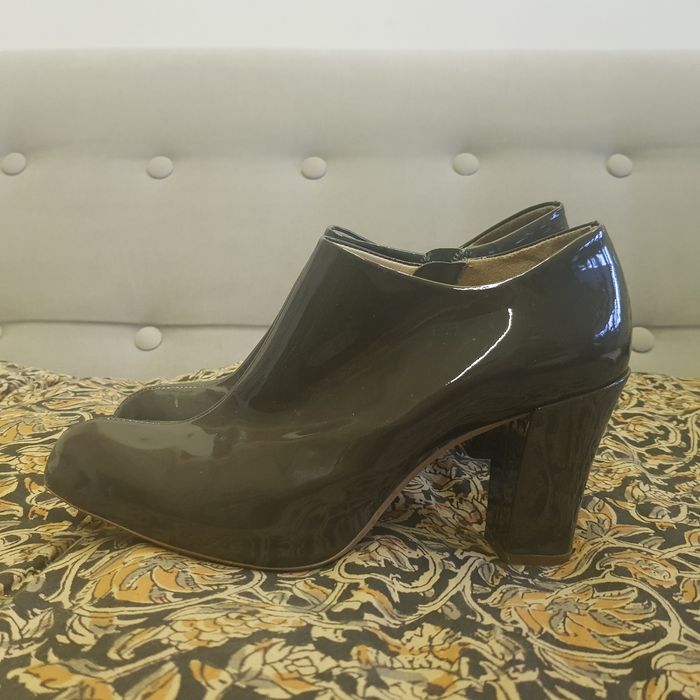Clarks botki lakierki 38