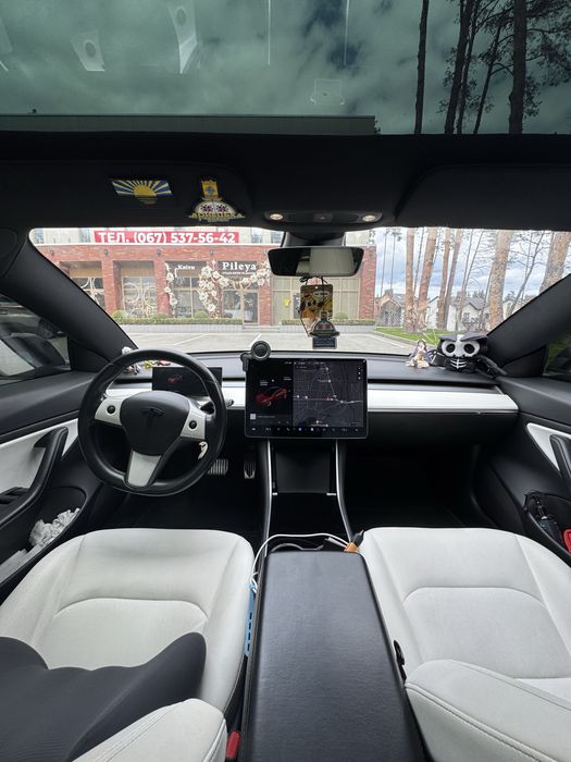 Продам Tesla model 3 2018 г