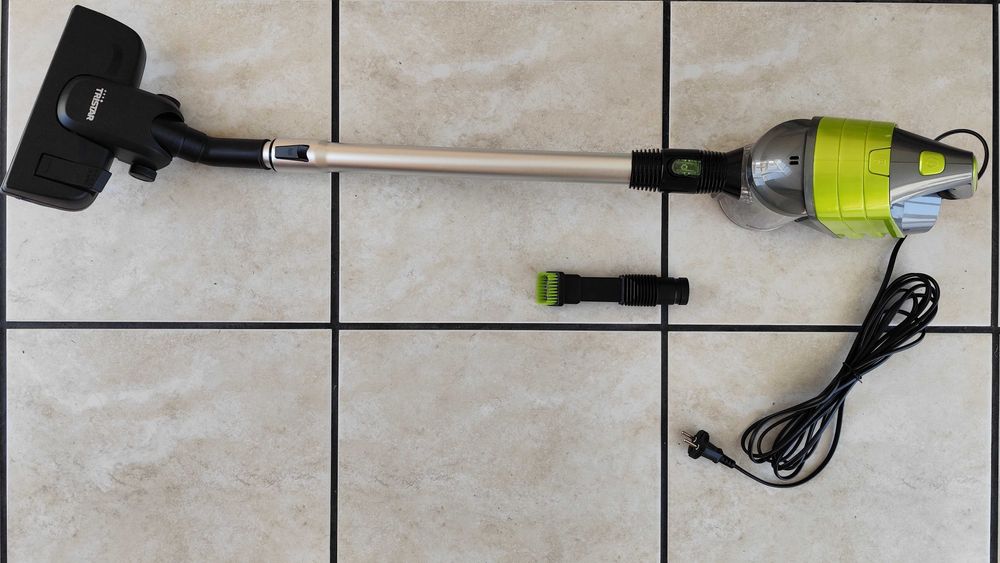 Aspirador Vertical TRISTAR SZ-1918 = a novo