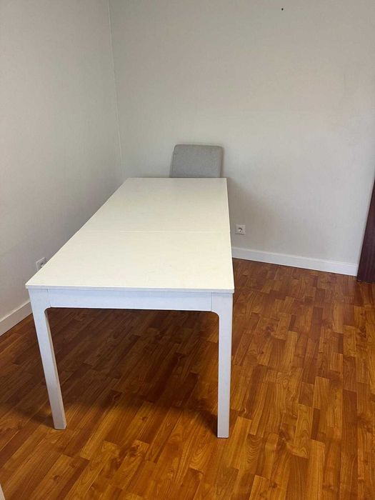 Mesa extensível de Jantar-Sala com 6 cadeiras