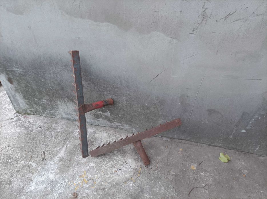 Граблі залізні садові