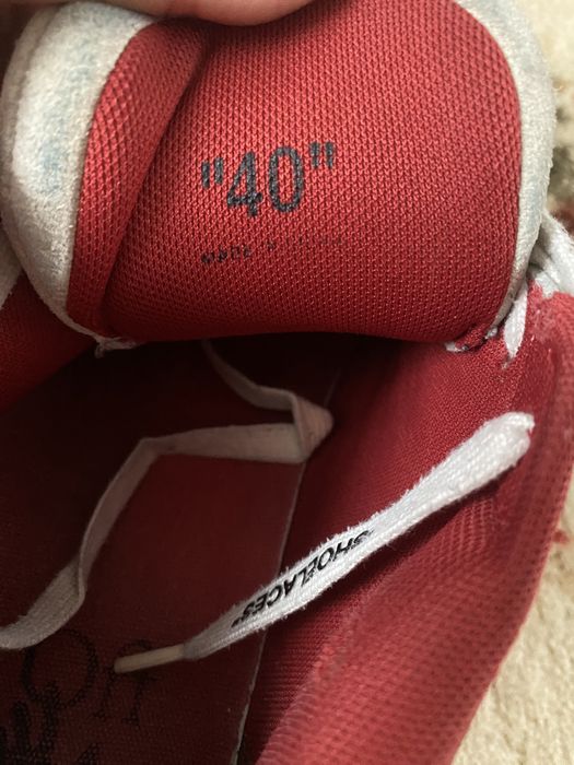 Off-White Out of Office 'Light Red'