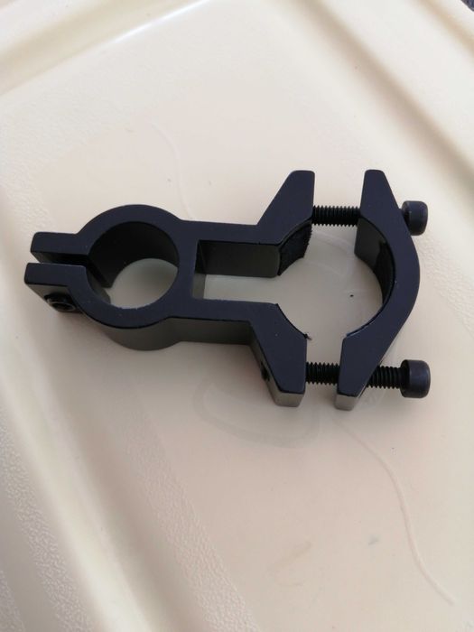 Vários fixadores de lanterna ou laser para arma novo a estrear