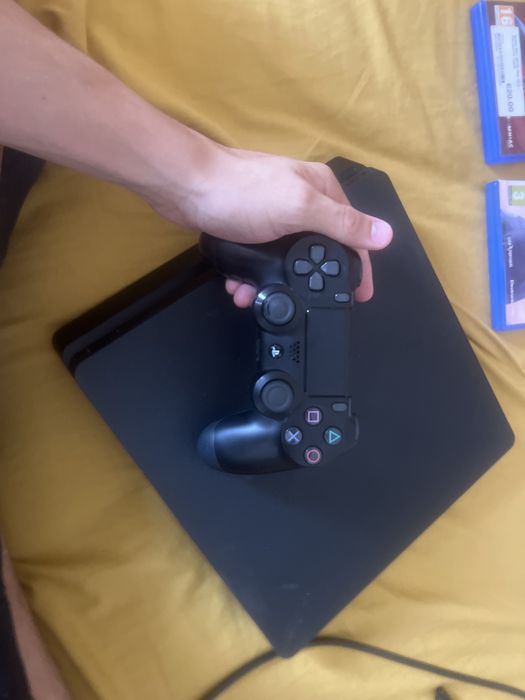 Ps4 slim 500gb com contrele e jogos