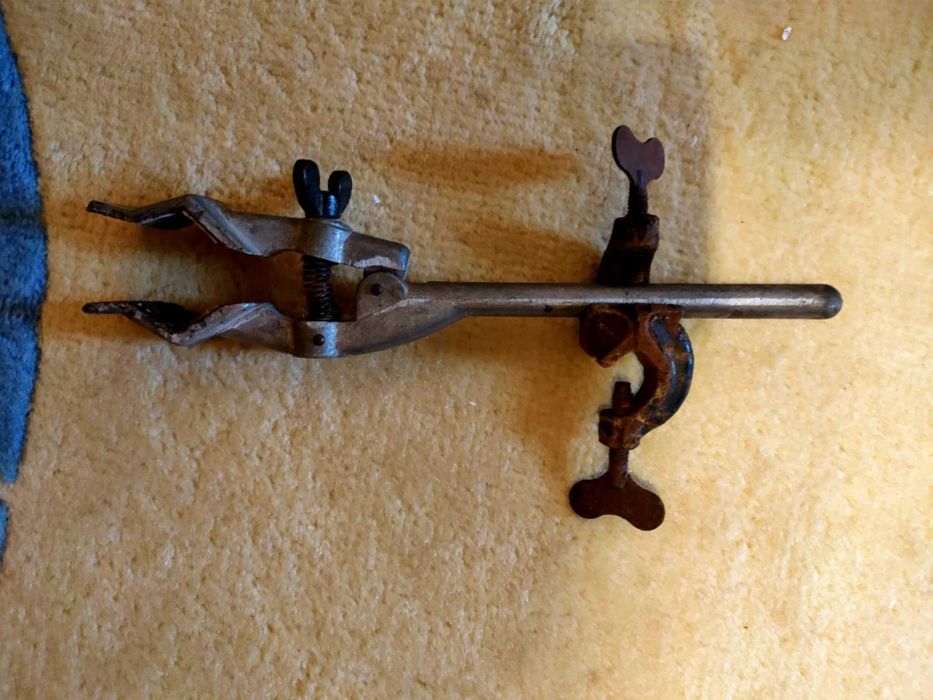 Лапки та муфти лабораторні