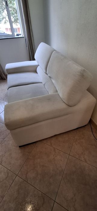 Sofá creme 2 corpos