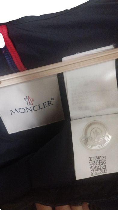 Casaco Moncler novo