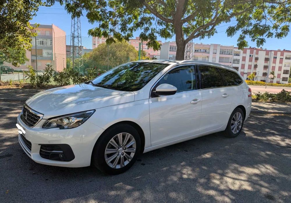 Peugeot 308 1.5 BlueHDi Allure Pack
