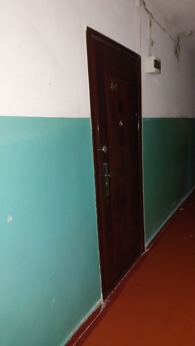 Гуртожиток 2 кімнати на  Молодіжному