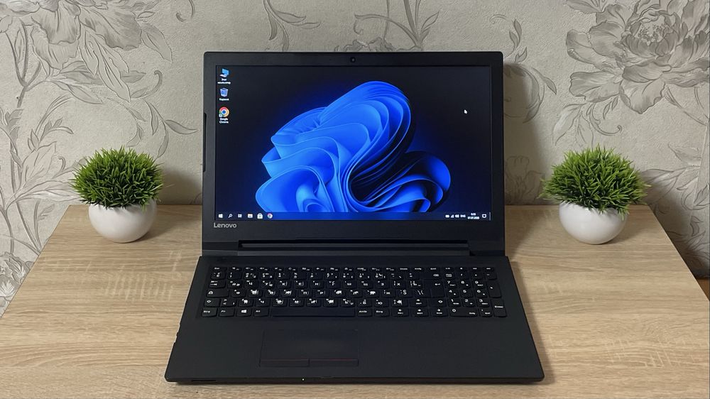 Ноутбук Lenovo V110-15ISK / 8 GB RAM / Intel Core i3-6006U / 4 год. акб / 1 TB HDD