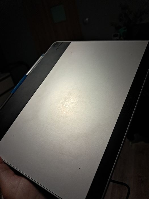 Wacom intuos pen & touch tablet  rysunkowy