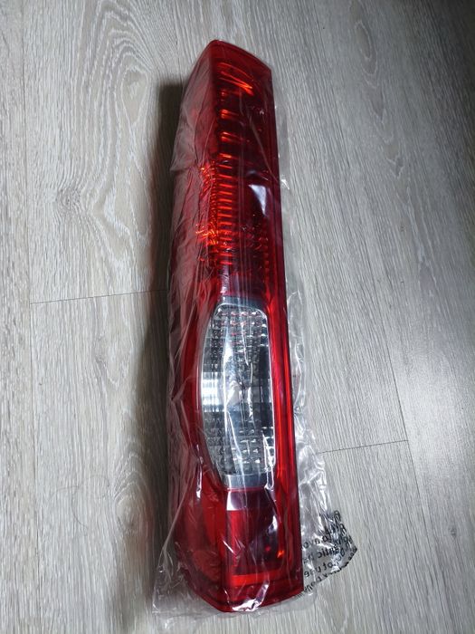 Задній ліхтар фара стоп корпус на задній ліхтар Traffic Vivaro