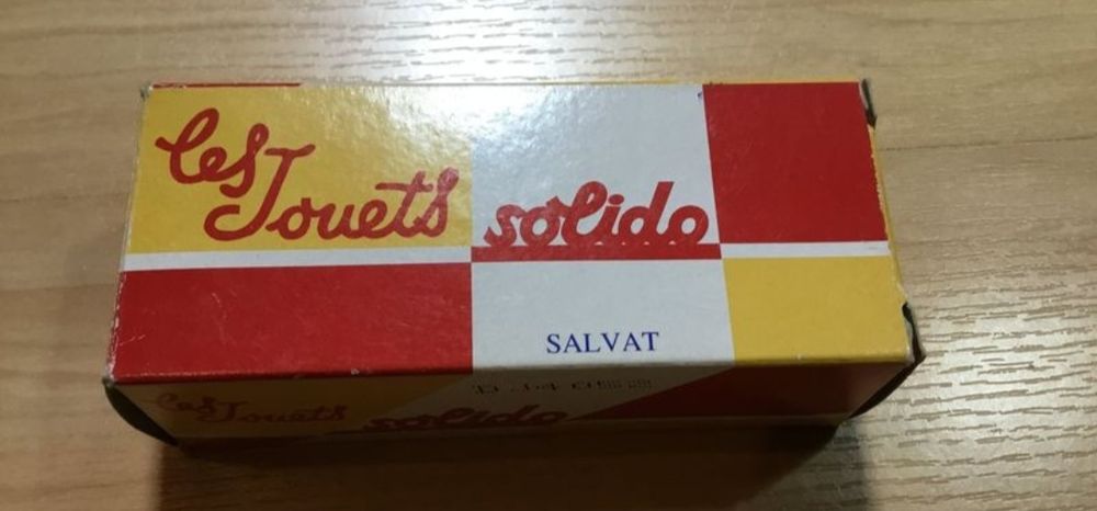 Miniatura da Solido Renault 25 em escala 1/43