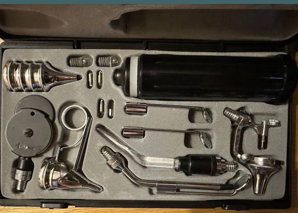 Отоскоп офтальмоскоп в коробці