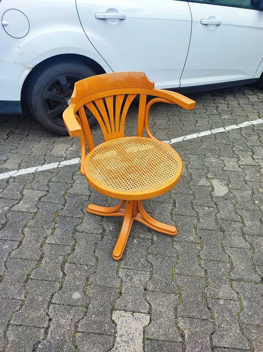 Krzesło obrotowe - Thonet.