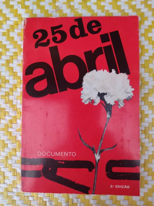 25 DE ABRIL - Documento -
